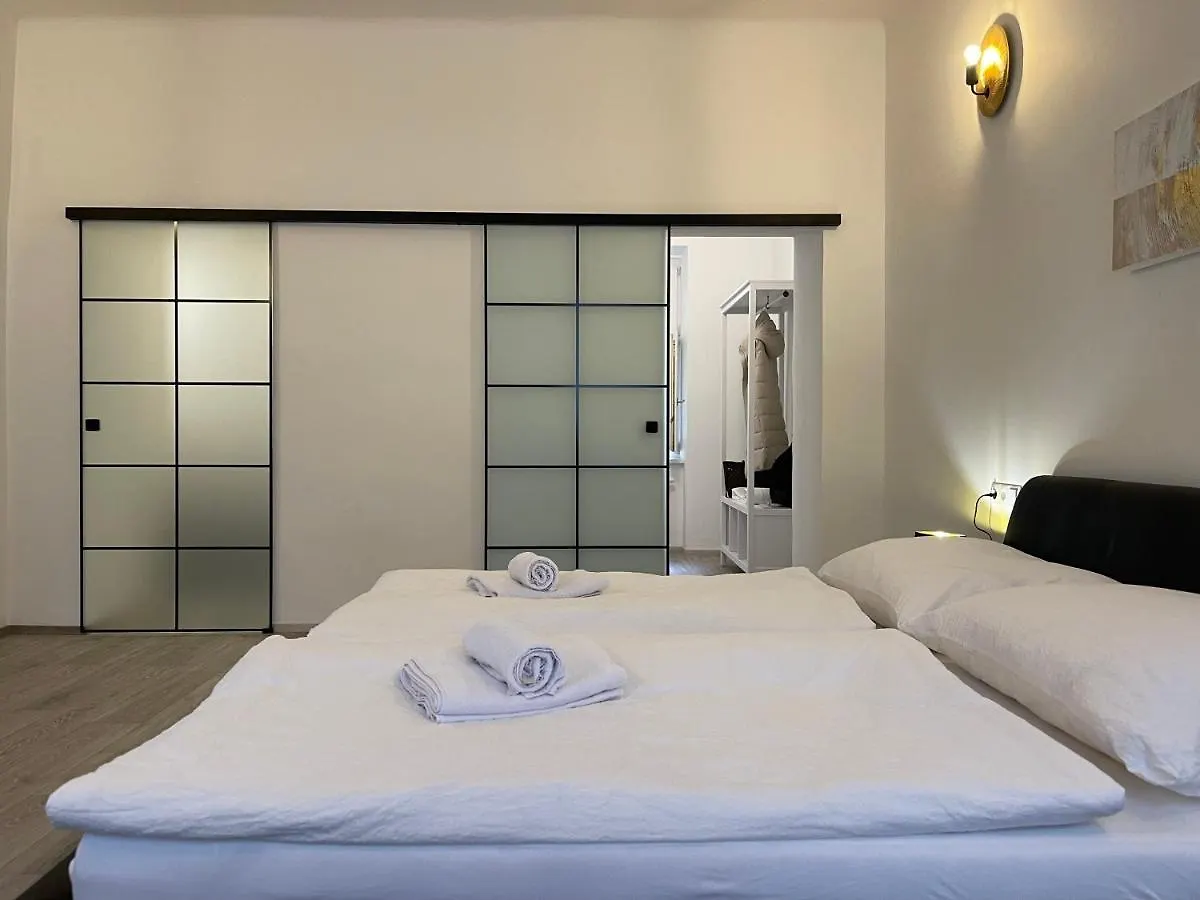 Fancy Apartment In The City Center Vienna Austria